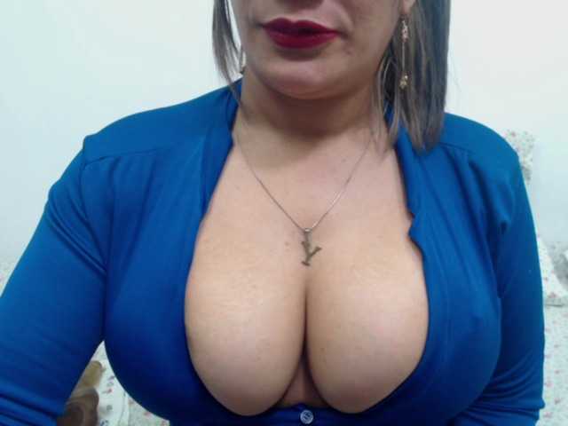 Oddajajo posnetke zaslona SexyCony