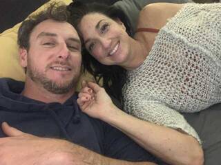 Erotični video klepet SexyCoupleFun