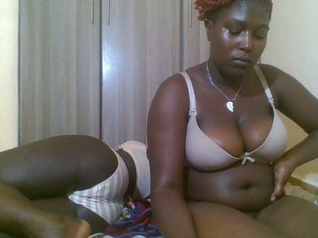 Oddajajo posnetke zaslona SexyCoupless