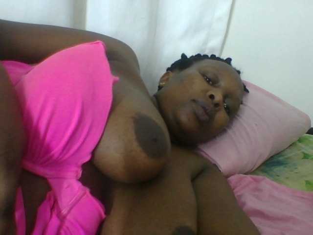 Oddajajo posnetke zaslona Sexycyndy