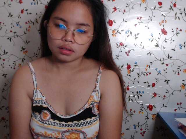 Oddajajo posnetke zaslona sexydanica20