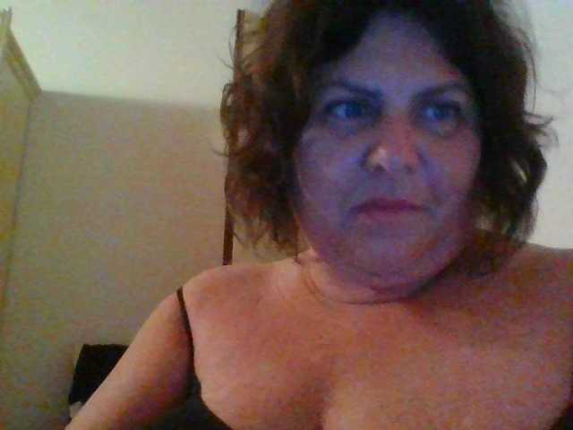 Oddajajo posnetke zaslona sexydeby