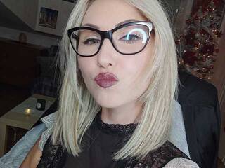 Erotični video klepet SexyEvelyn