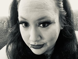 Erotični video klepet SexyGothNerd90