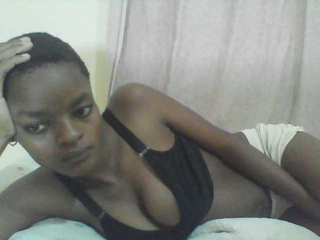 Oddajajo posnetke zaslona Sexyhotgal