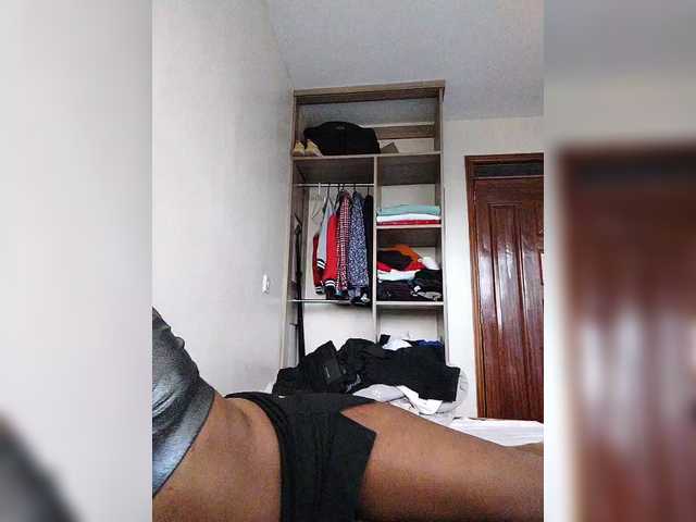 Oddajajo posnetke zaslona Sexyisland