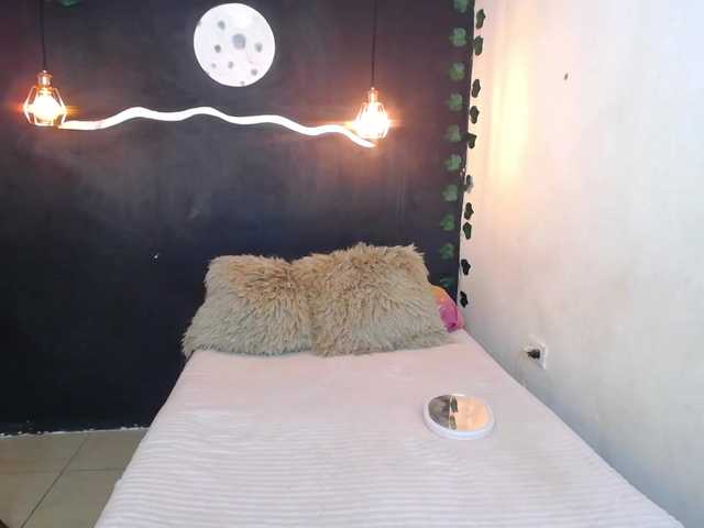 Oddajajo posnetke zaslona SexyKataShow