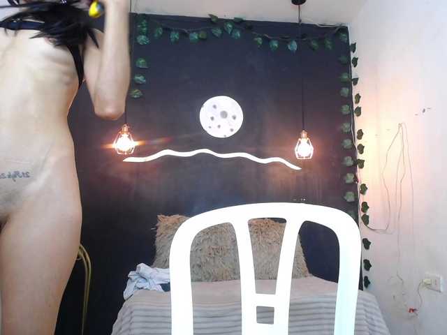 Oddajajo posnetke zaslona SexyKataShow