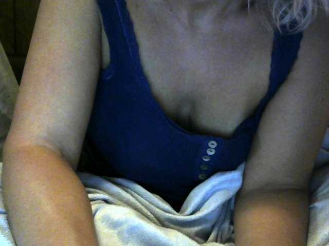 Oddajajo posnetke zaslona SexyLady0069