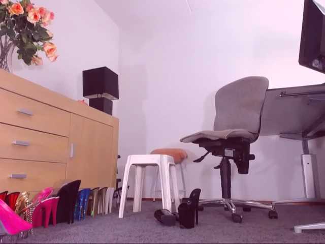 Oddajajo posnetke zaslona SexyLegs