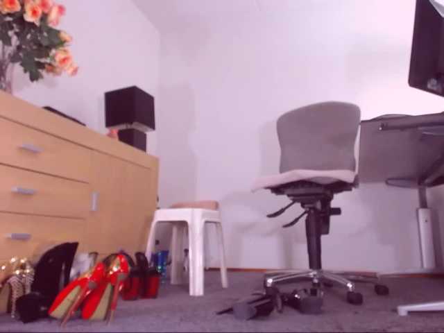 Oddajajo posnetke zaslona SexyLegs