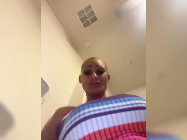 Oddajajo posnetke zaslona sexyred14343