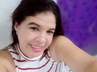 Erotični video klepet Sexyshantalho