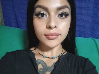 Erotični video klepet Sharlote-Williams