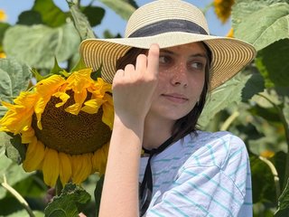 Erotični video klepet SharlottaChan