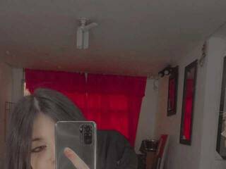 Erotični video klepet sharlotte-1