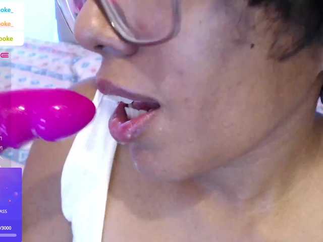 Fotografije SheenaBrooke @remain to BIG ASS fountain SQUIRT!! FUCK MY WET PUSSY AND TIGHT ASS!! MAKE ME #SQUIRT I WANNA USE MY BUTTPLUG #cam2cam #c2c #lovense #buttplug #bigass #smalltits #ebony #latina #colombian #anal #vaginal #dildoing #YOGA #YOGAPANTS #TWERK