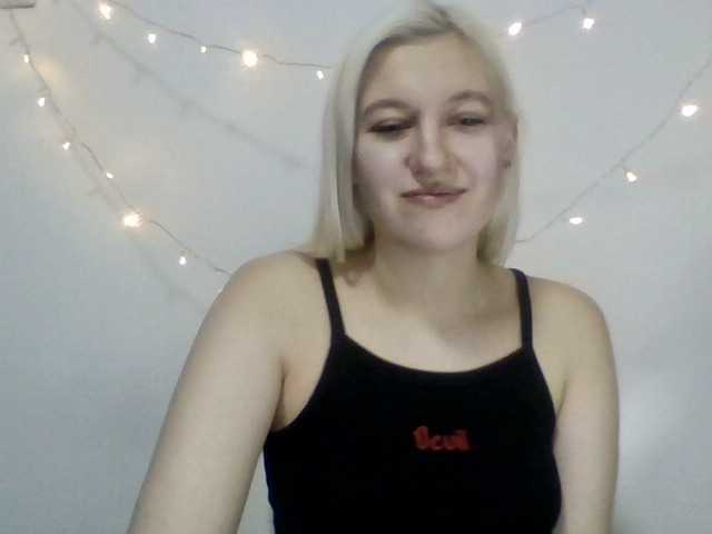 Oddajajo posnetke zaslona SheilaRed