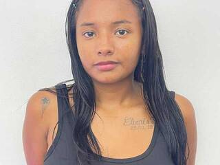 Erotični video klepet shuri-18