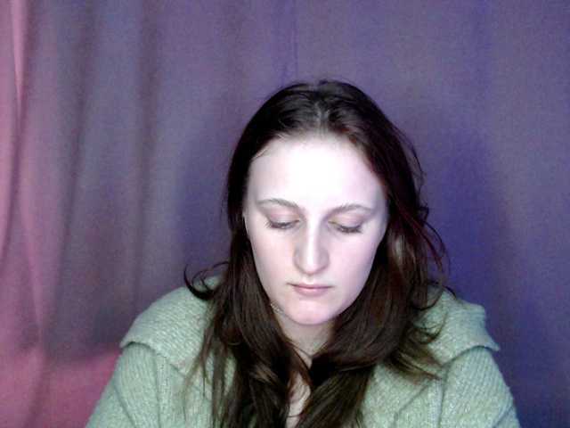 Oddajajo posnetke zaslona ShyShy1