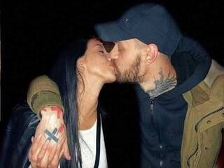 Erotični video klepet RocketRabbits