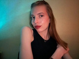 Erotični video klepet Silkenya