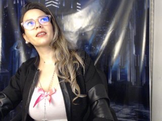 Oddajajo posnetke zaslona simonasexy28