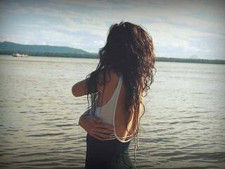 Erotični video klepet Simonelle