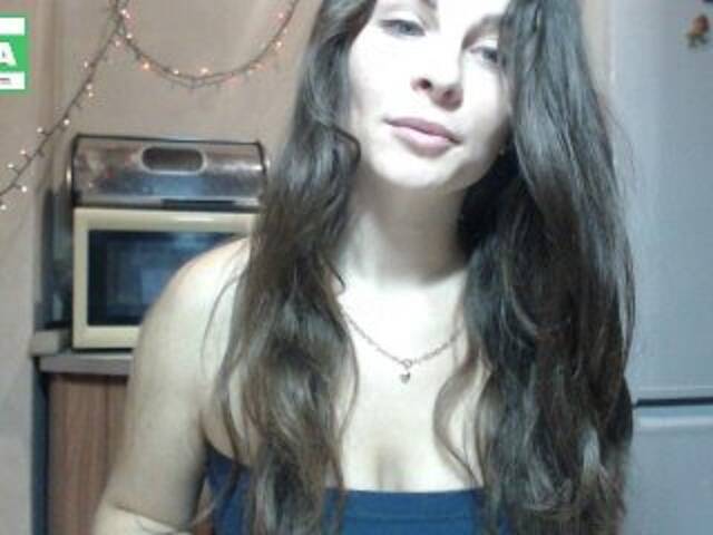 Oddajajo posnetke zaslona SindyBabyDoll