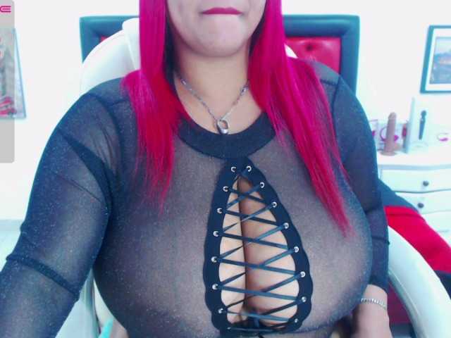 Oddajajo posnetke zaslona Siren-boobs