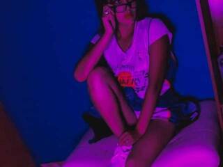 Erotični video klepet skarl3tt