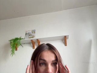 Erotični video klepet SkylarJewels