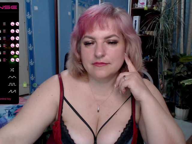 Fotografije _SmileMila_ "I'm Luydmila. Lovens and Domi from 2 tok. Ripple - 44 tokens. Random - 20 - 2-7 level. Patern - 50. Management of Lovense and Domi - 333 tok. Groups and PVT. PVT less than 5 minutes - ban.[none] - dildo pussy fucking show: [none] collected, @rema