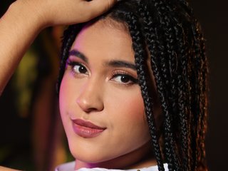 Erotični video klepet SoffiaMiller