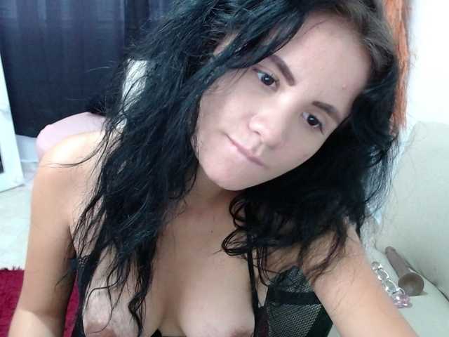 Fotografije SofiaFranco i love to squirt i can do it several times so lets do it guysCum show at goalPVT ON @remain 777