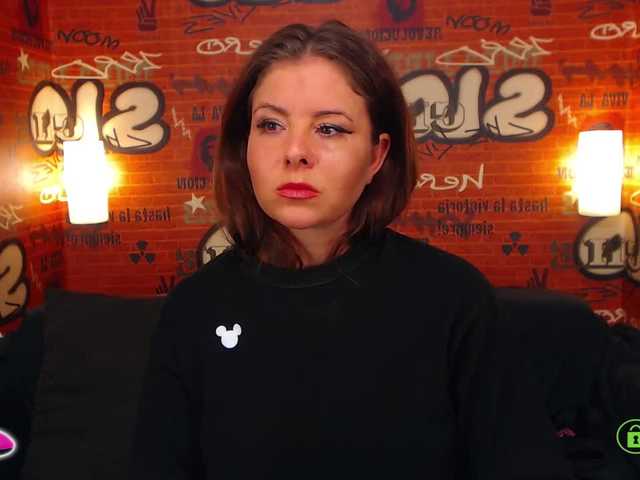 Oddajajo posnetke zaslona SofiaSunny