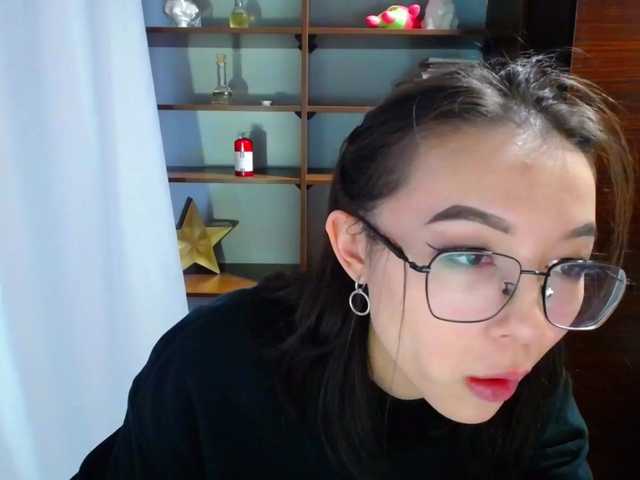 Oddajajo posnetke zaslona CozyWithMe