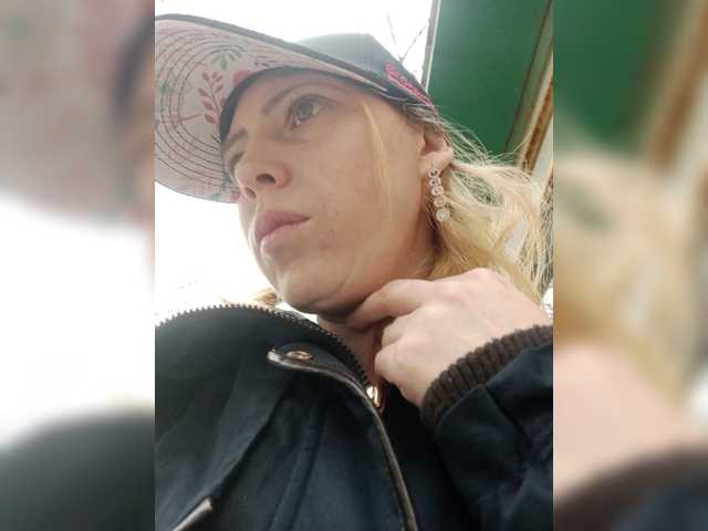 Oddajajo posnetke zaslona Sona891