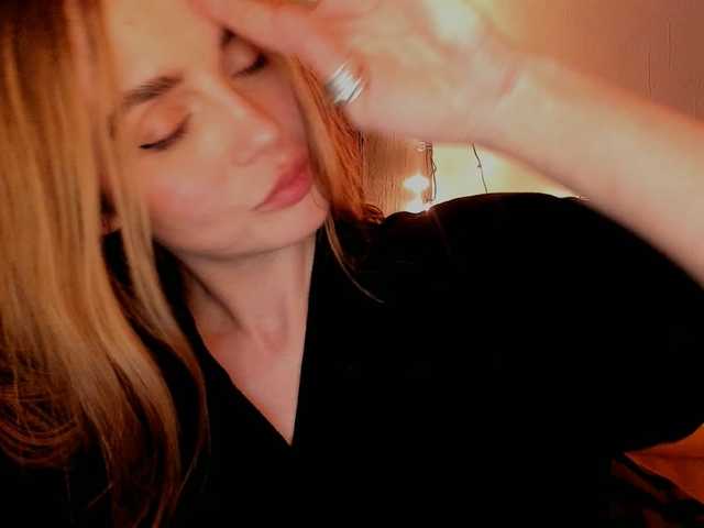 Oddajajo posnetke zaslona Sonya-Mo