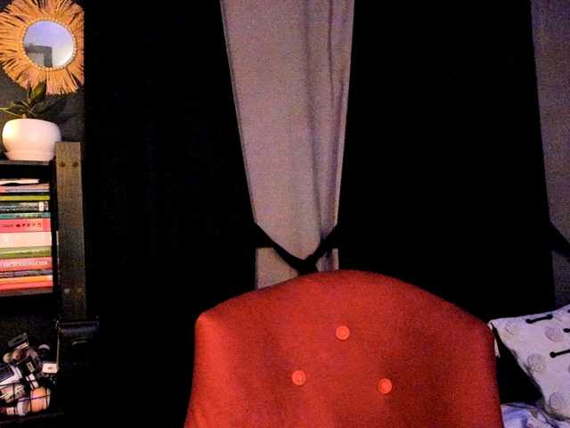 Oddajajo posnetke zaslona Sonya-Mo