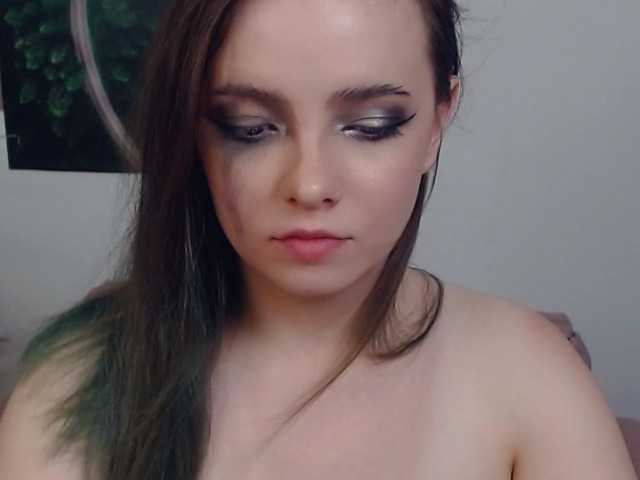 Oddajajo posnetke zaslona SonyaBlade9