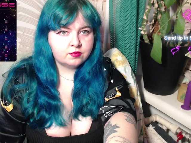 Oddajajo posnetke zaslona SonyaHotty