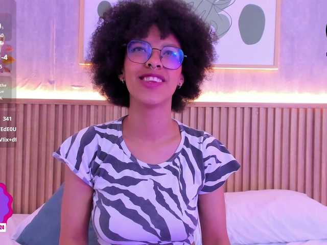 Oddajajo posnetke zaslona sophie-rojas