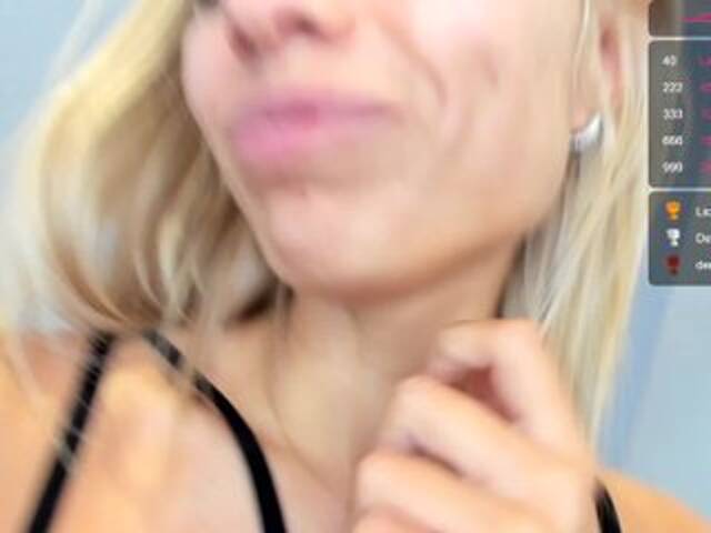 Oddajajo posnetke zaslona Sophie-Xeon