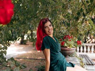 Erotični video klepet SophieHeart