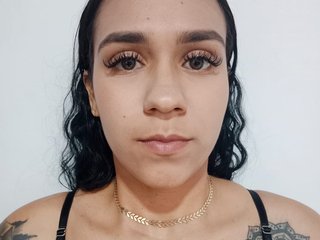 Erotični video klepet SOPHIIE-ADAMS