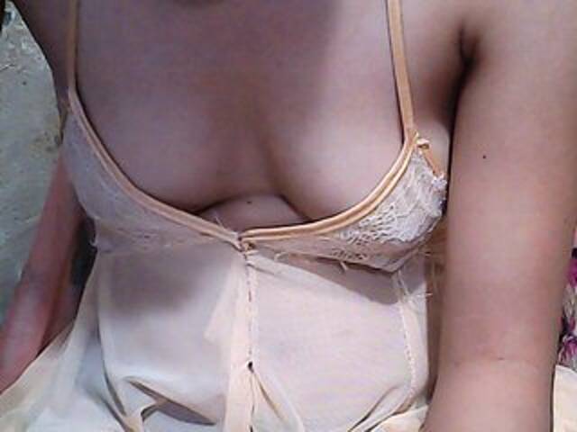 Oddajajo posnetke zaslona squirtcummer