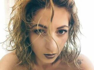 Erotični video klepet SquirtHayley