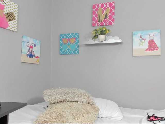 Oddajajo posnetke zaslona steffyPetite