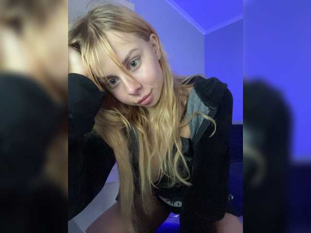 Oddajajo posnetke zaslona YOUR-ALICE